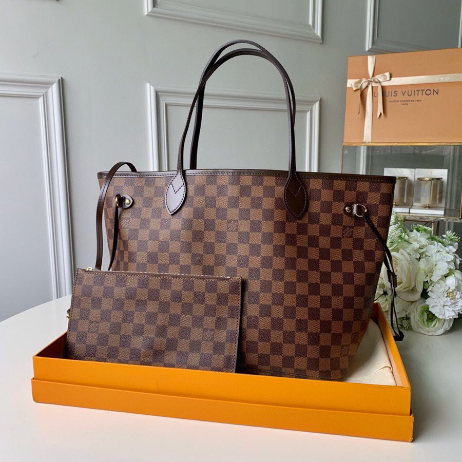 l**is V*t*n neverfull mm