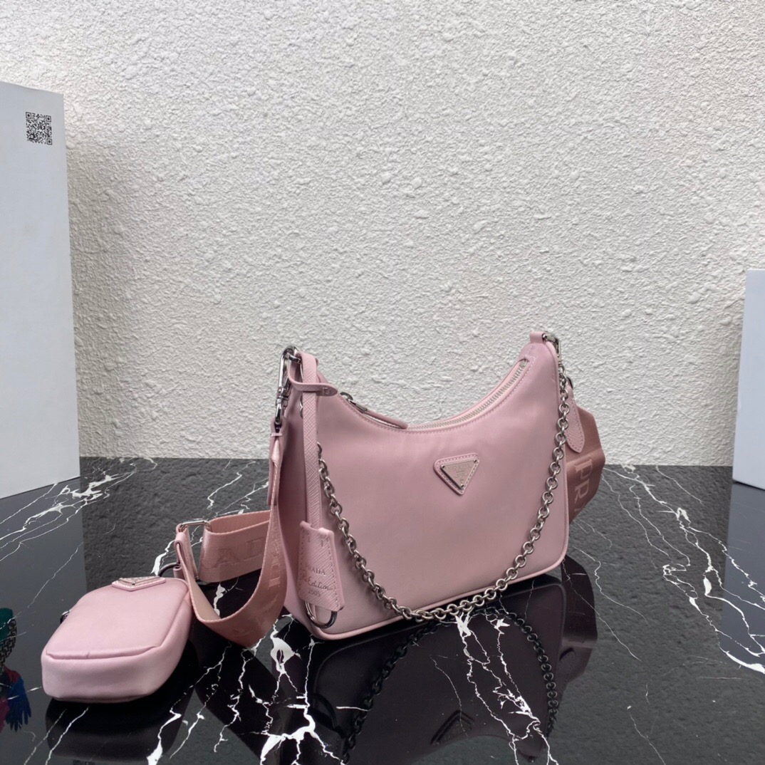 Pra*a nylon hobo