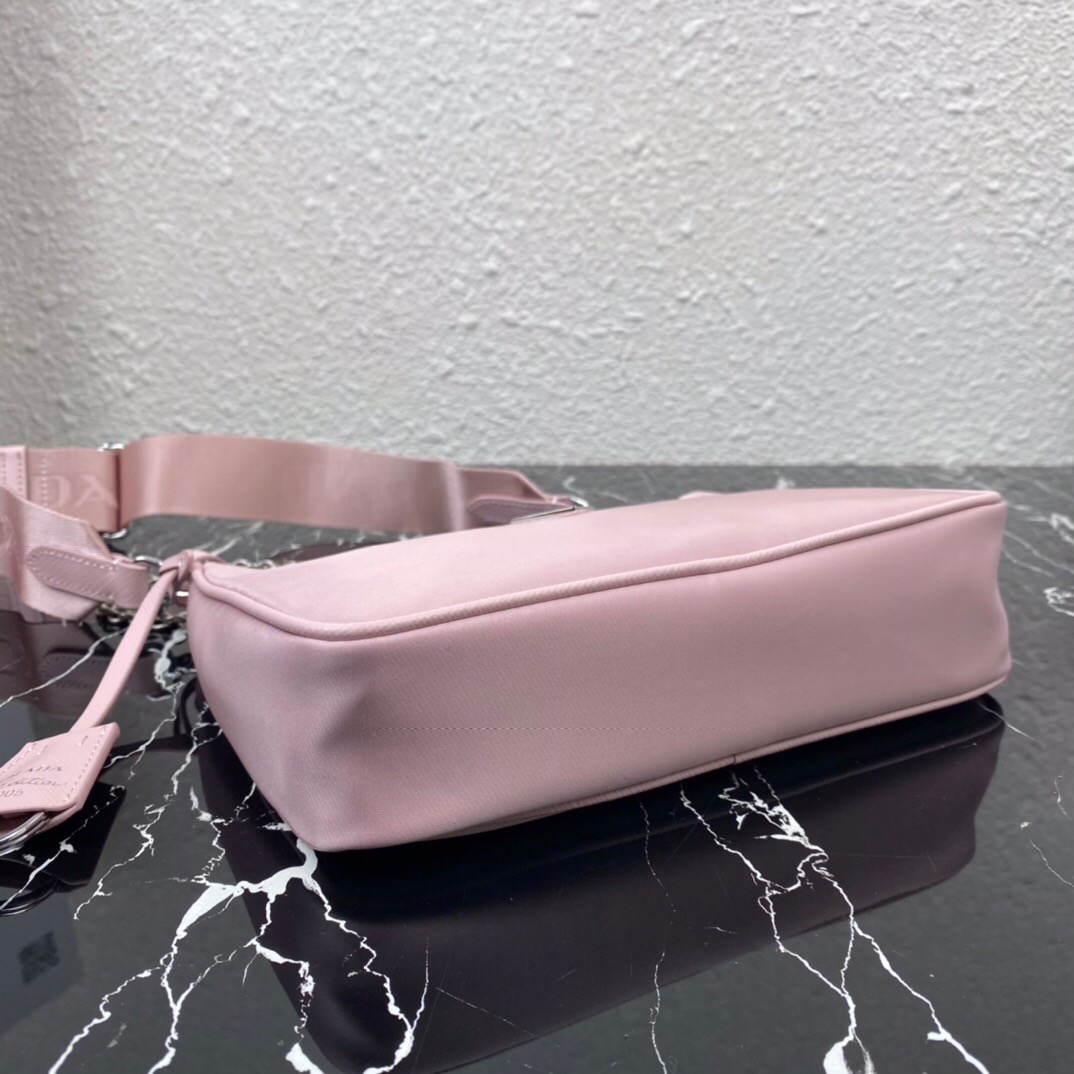 Pra*a nylon hobo