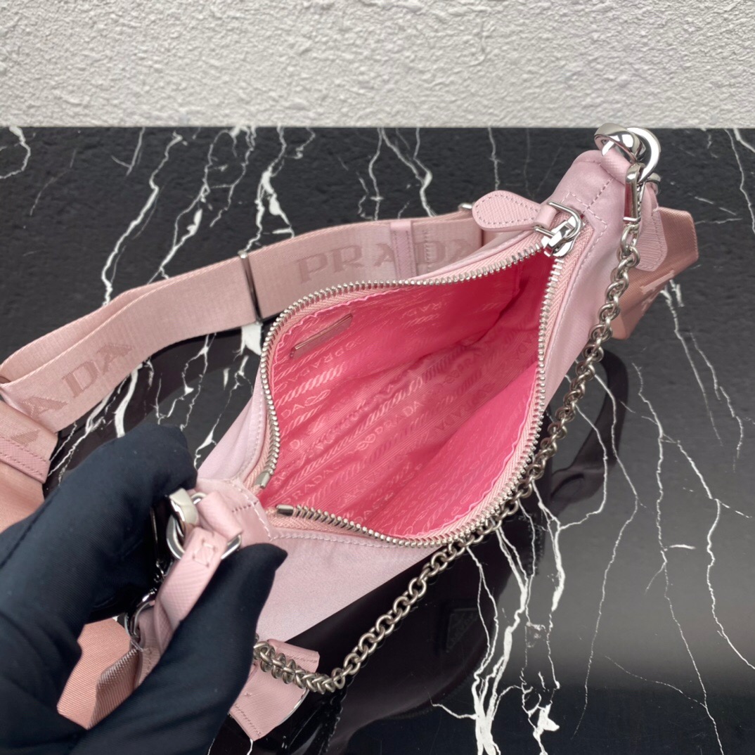 Pra*a nylon hobo
