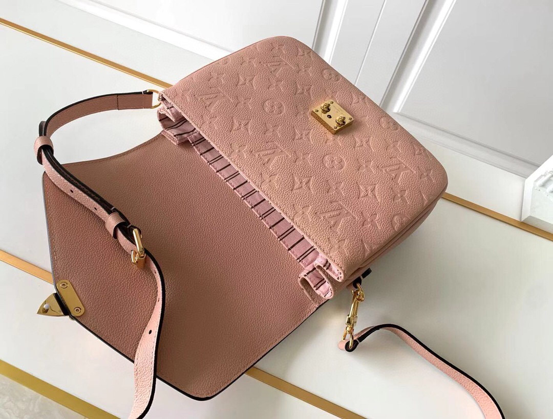 l**is V*t*n pochette metis