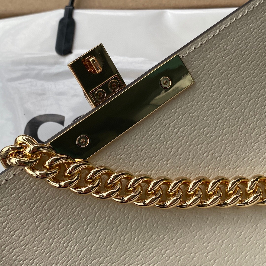 G*u*i padlock