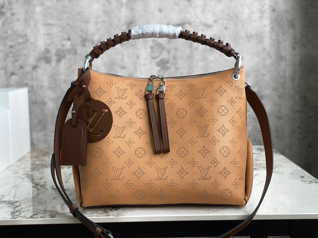l**is V*t*n beaubourg hobo mm