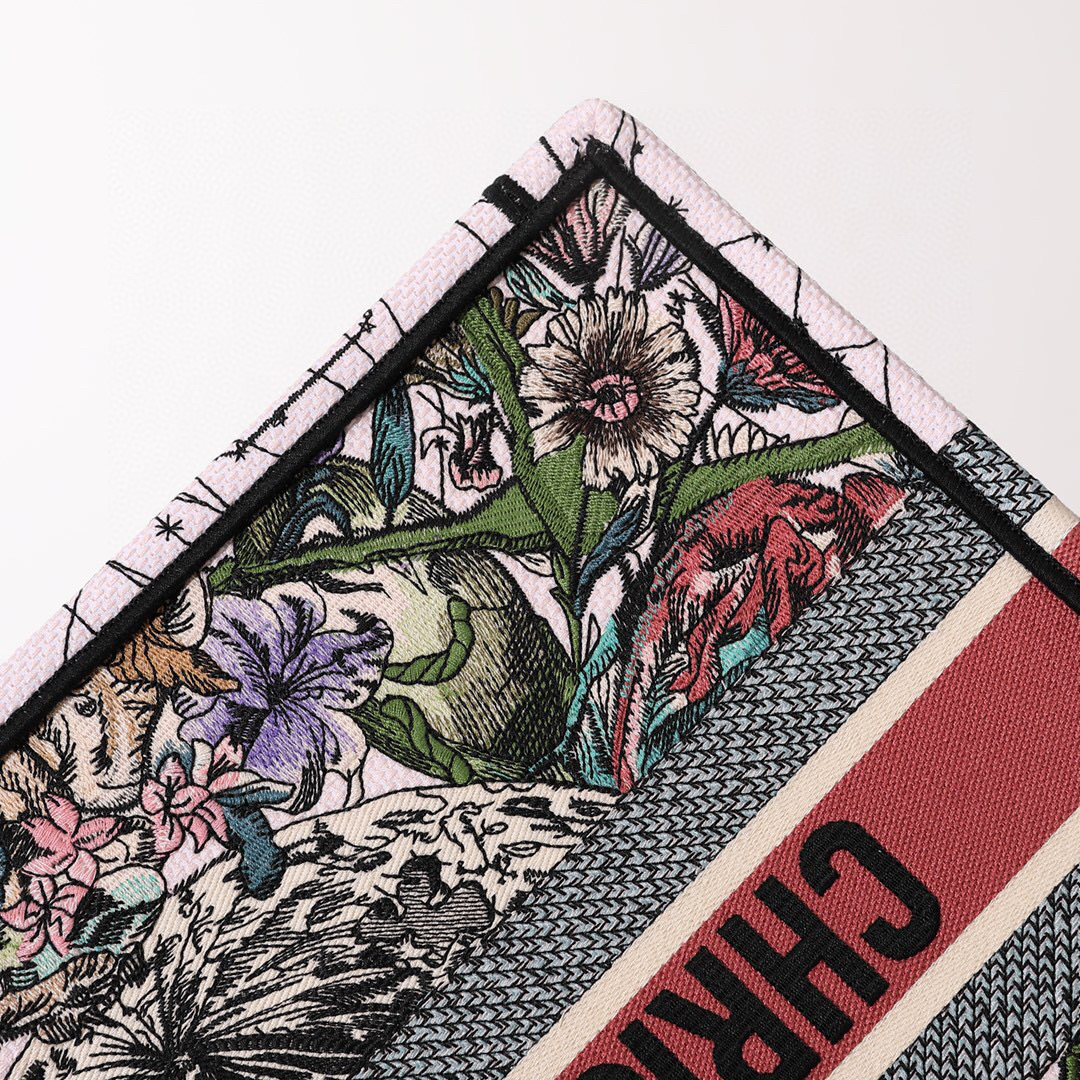 D*or book tote