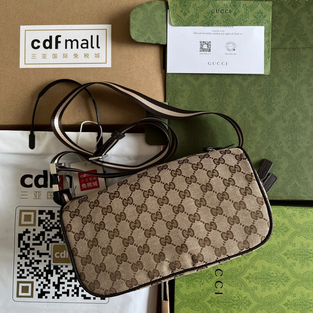 G*u*i shoulder bag