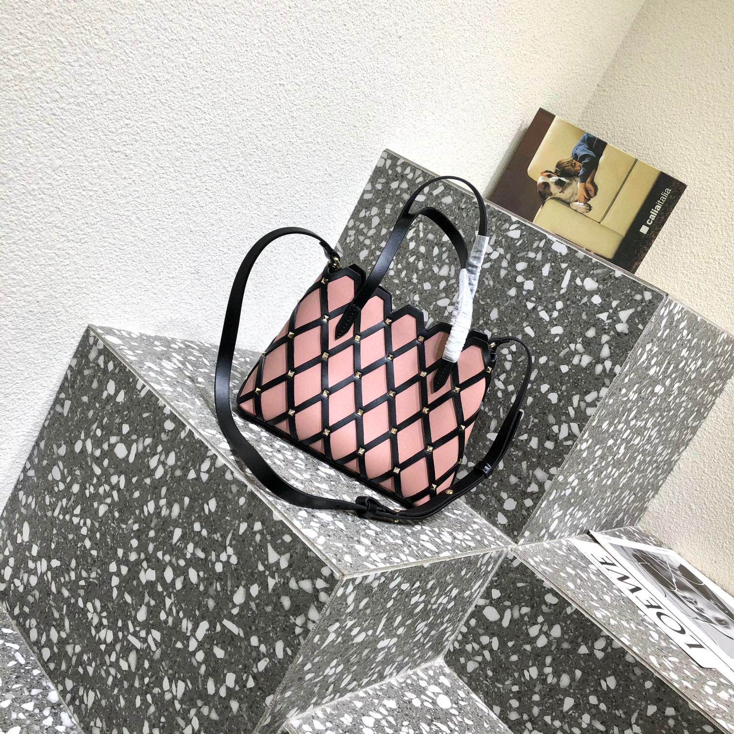 Valentino Beehive