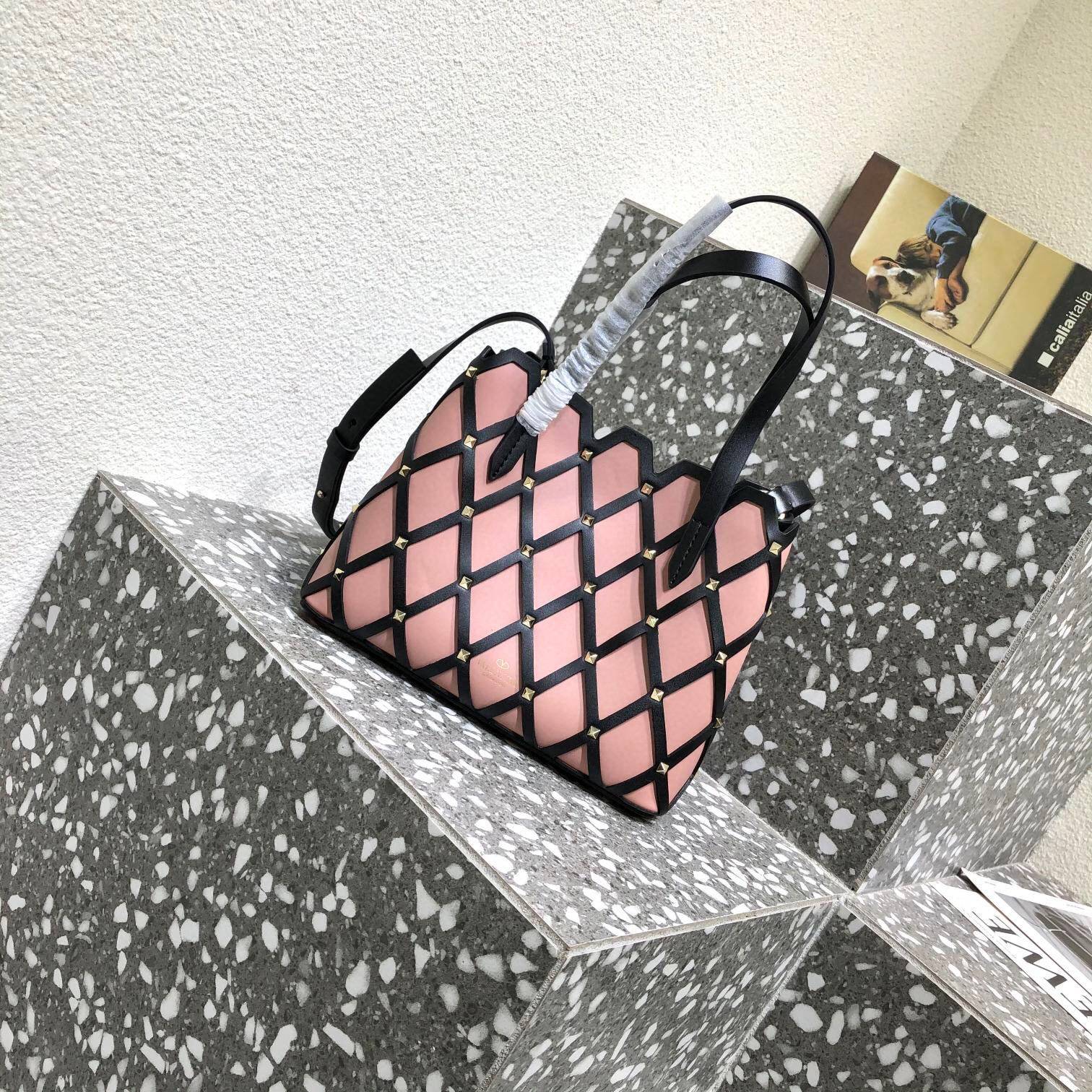 Valentino Beehive
