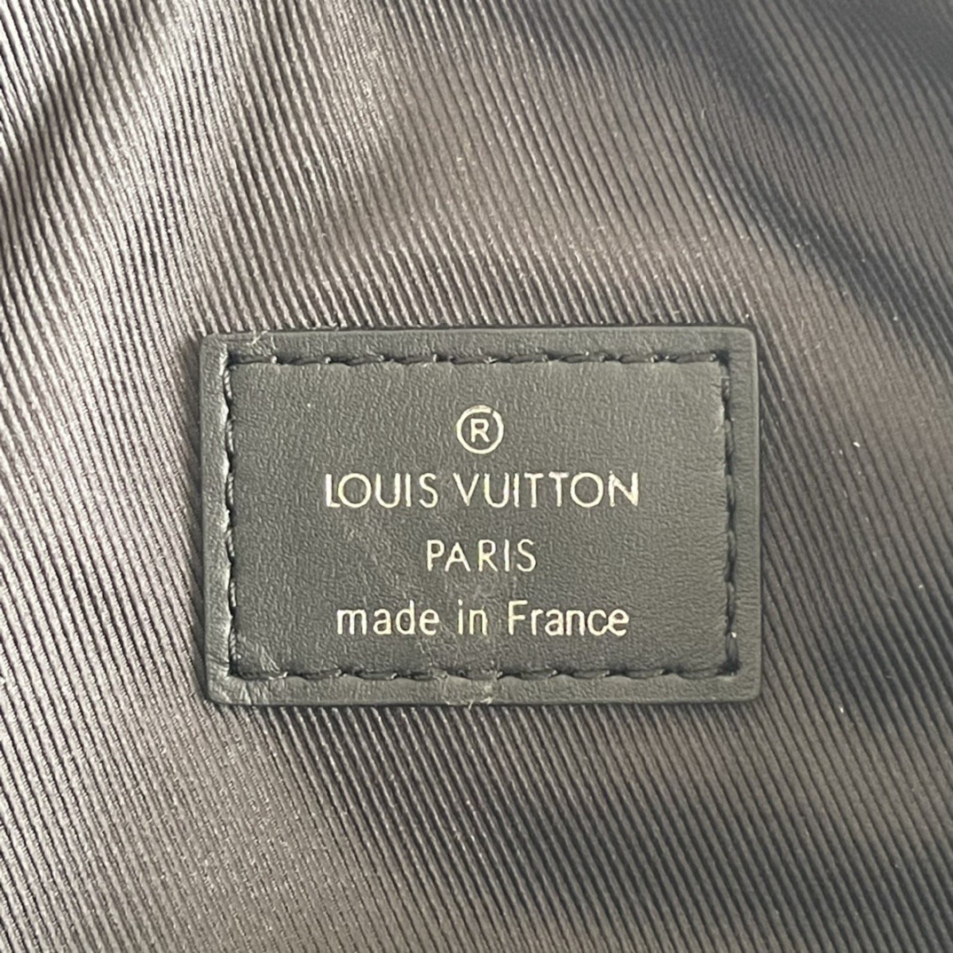 l**is V*t*n keepall xs