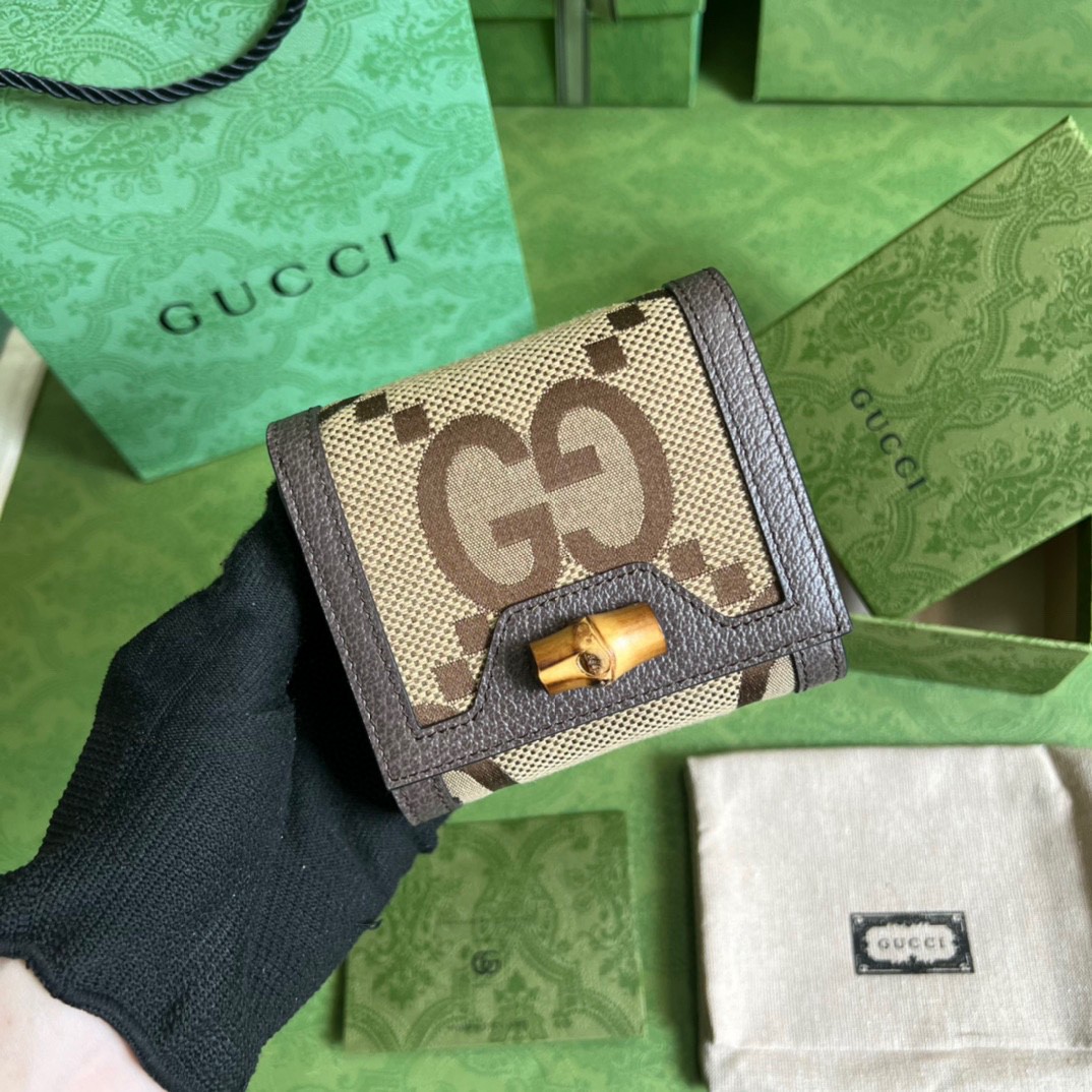 G*u*i diana canvas leather compact wallet