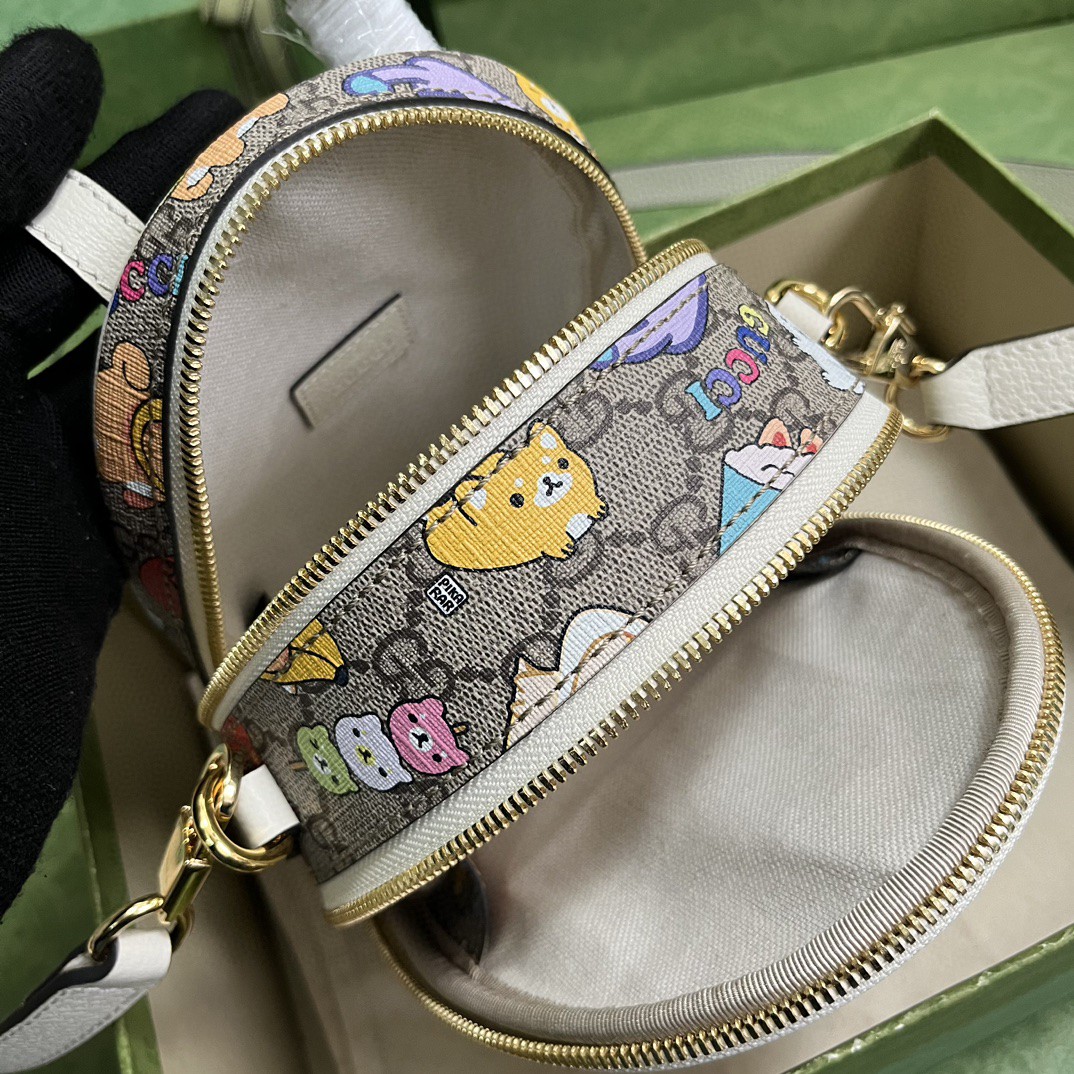 G*u*i animal print multi-function bag