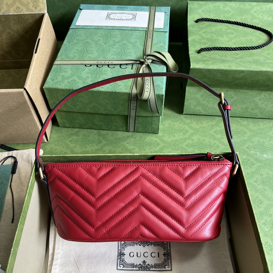 G*u*i gg marmont shoulder bag