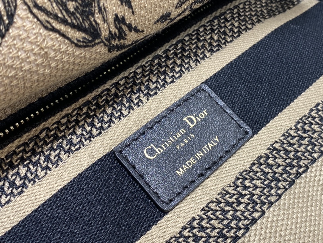 D*or medium lady d-lite bag