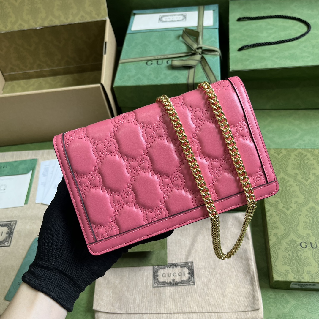 G*u*i gg matelassÉ chain wallet