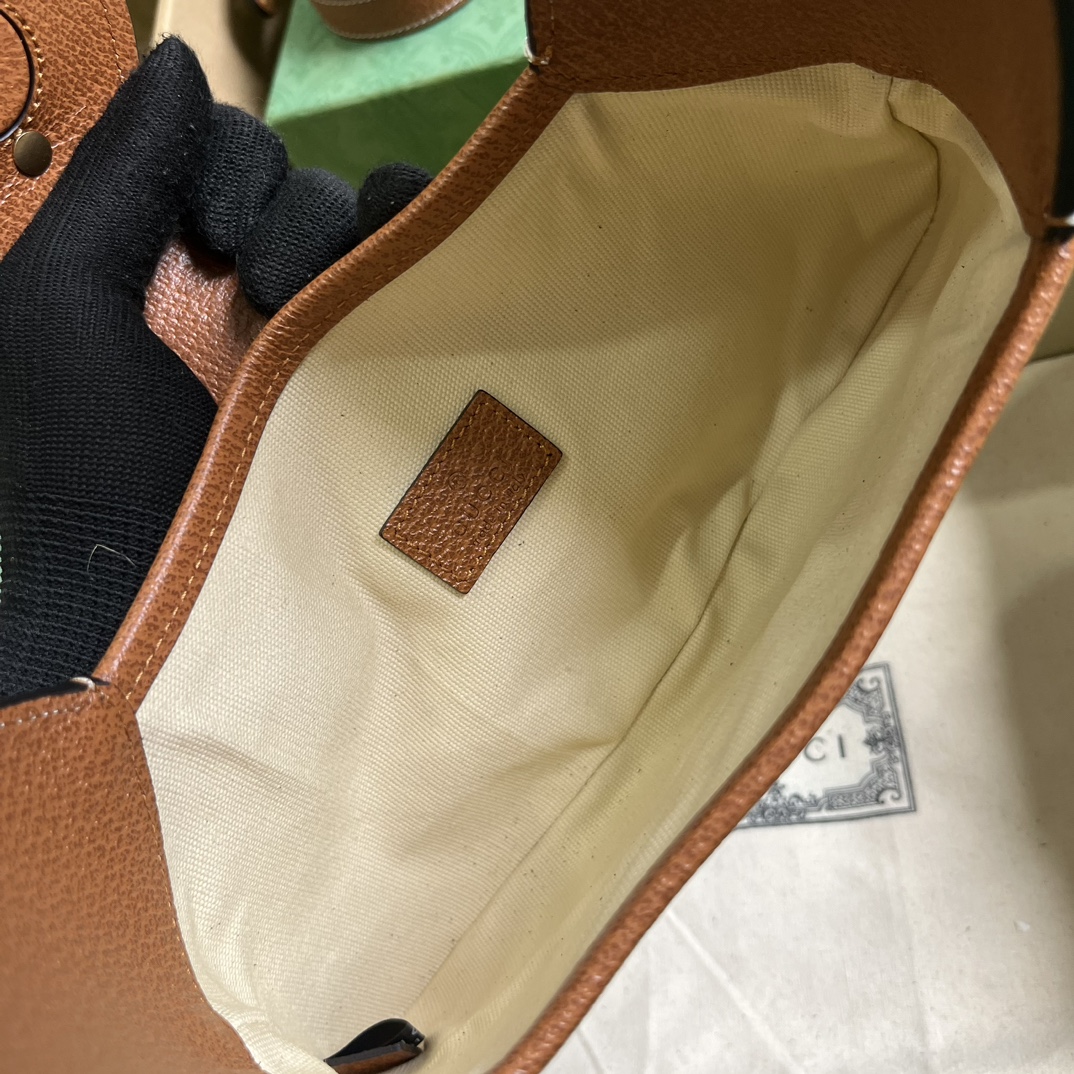 G*u*i aphrodite small shoulder bag