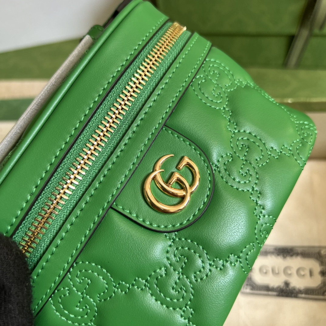 G*u*i gg matelassÉ top handle mini bag