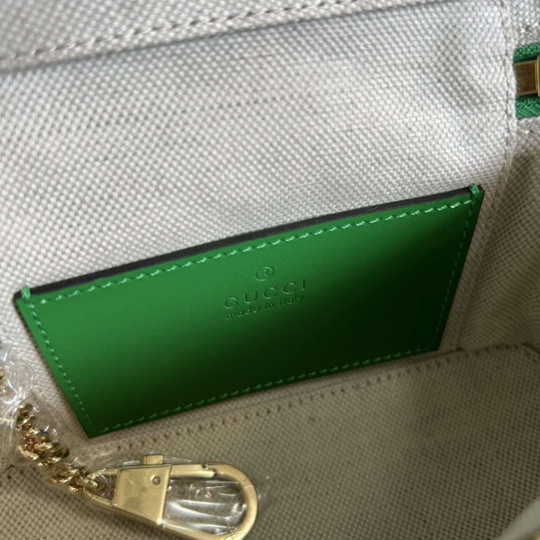 G*u*i gg matelassÉ top handle mini bag