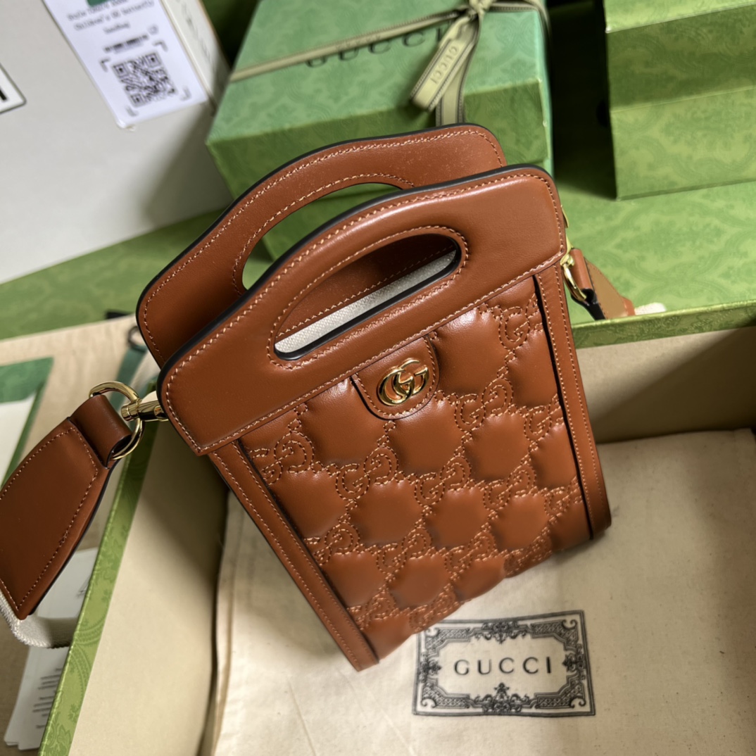 G*u*i gg matelassÉ top handle mini bag