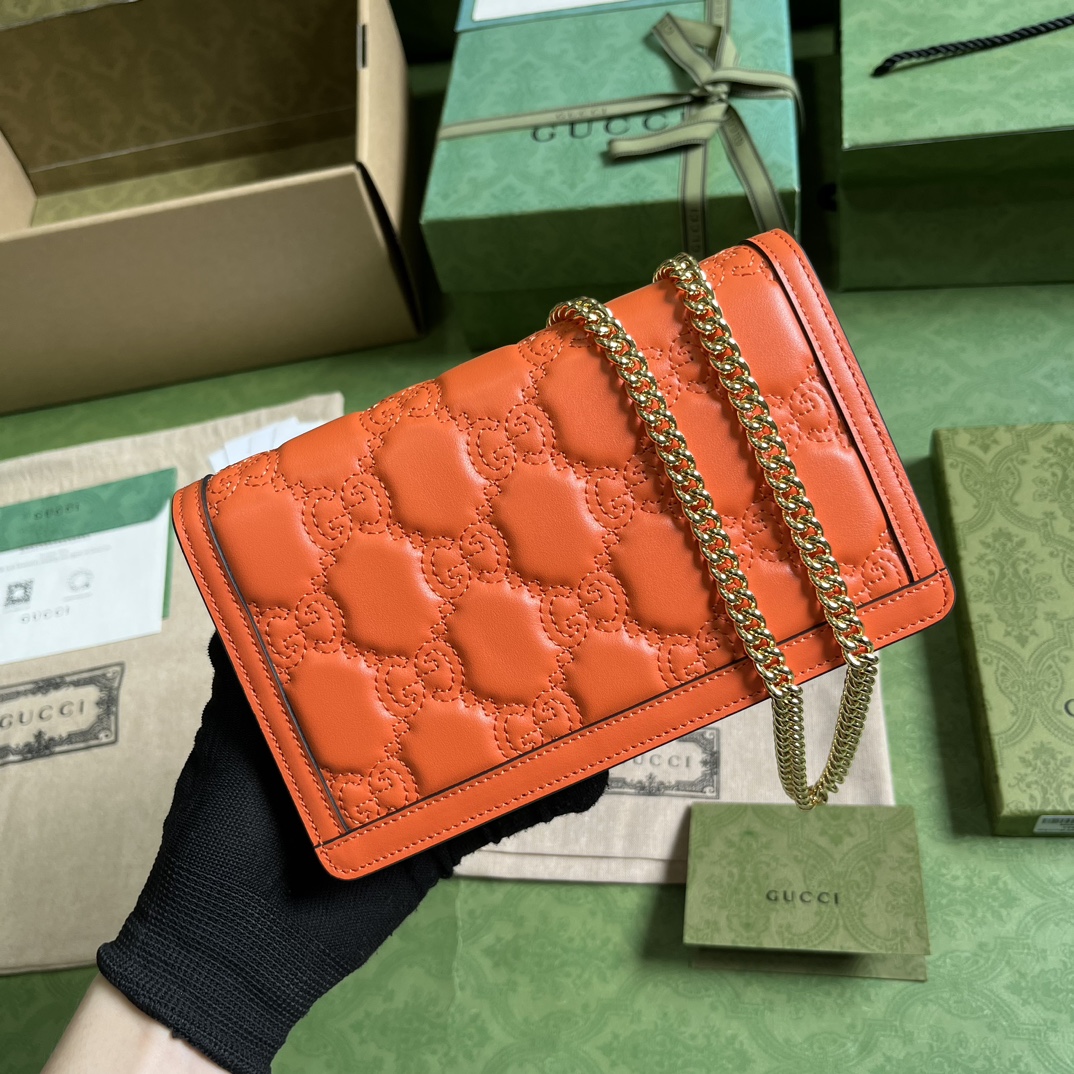 G*u*i gg matelassÉ chain wallet