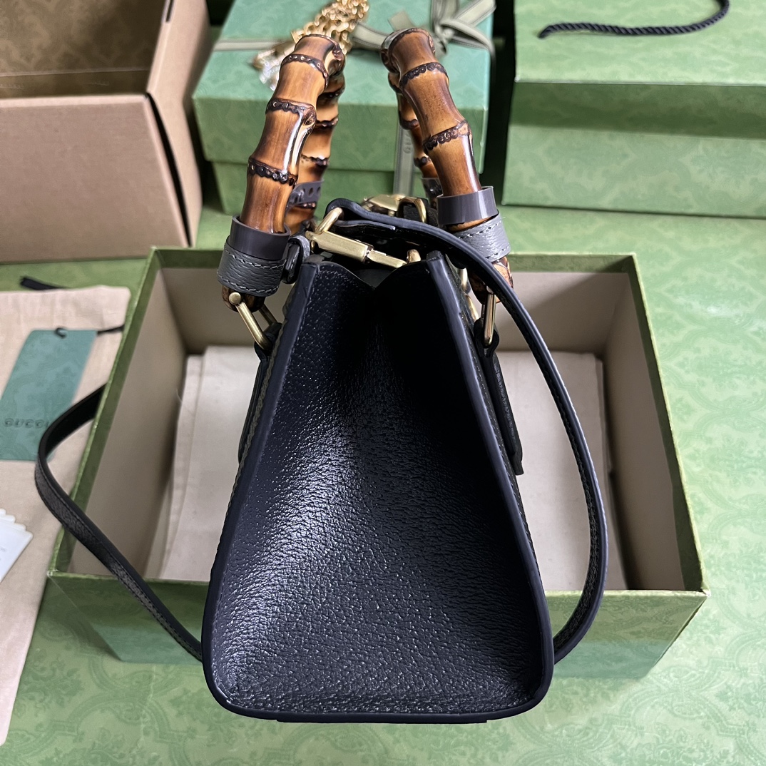 G*u*i diana small shoulder bag
