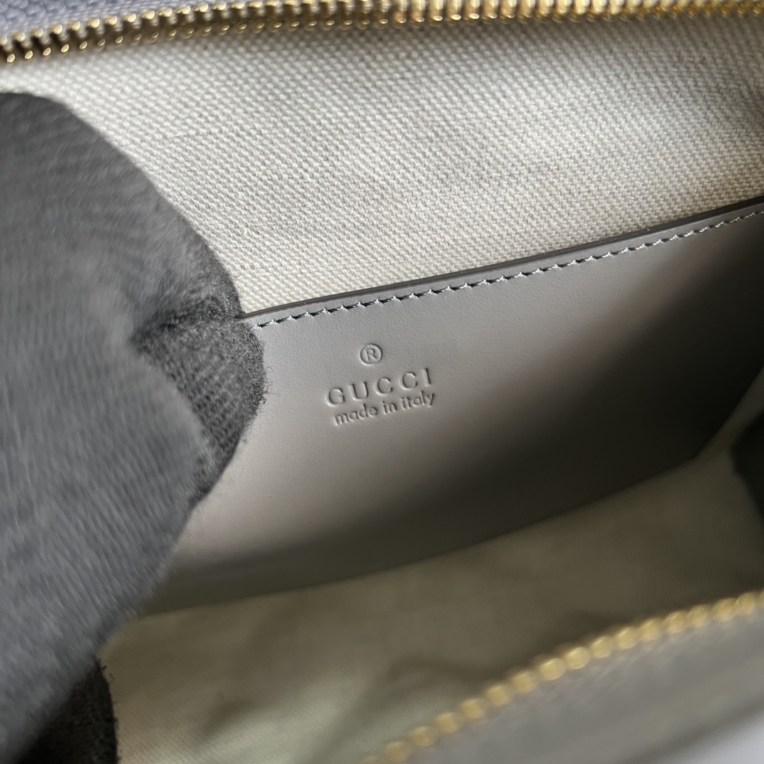 G*u*i gg matelassÉ pouch