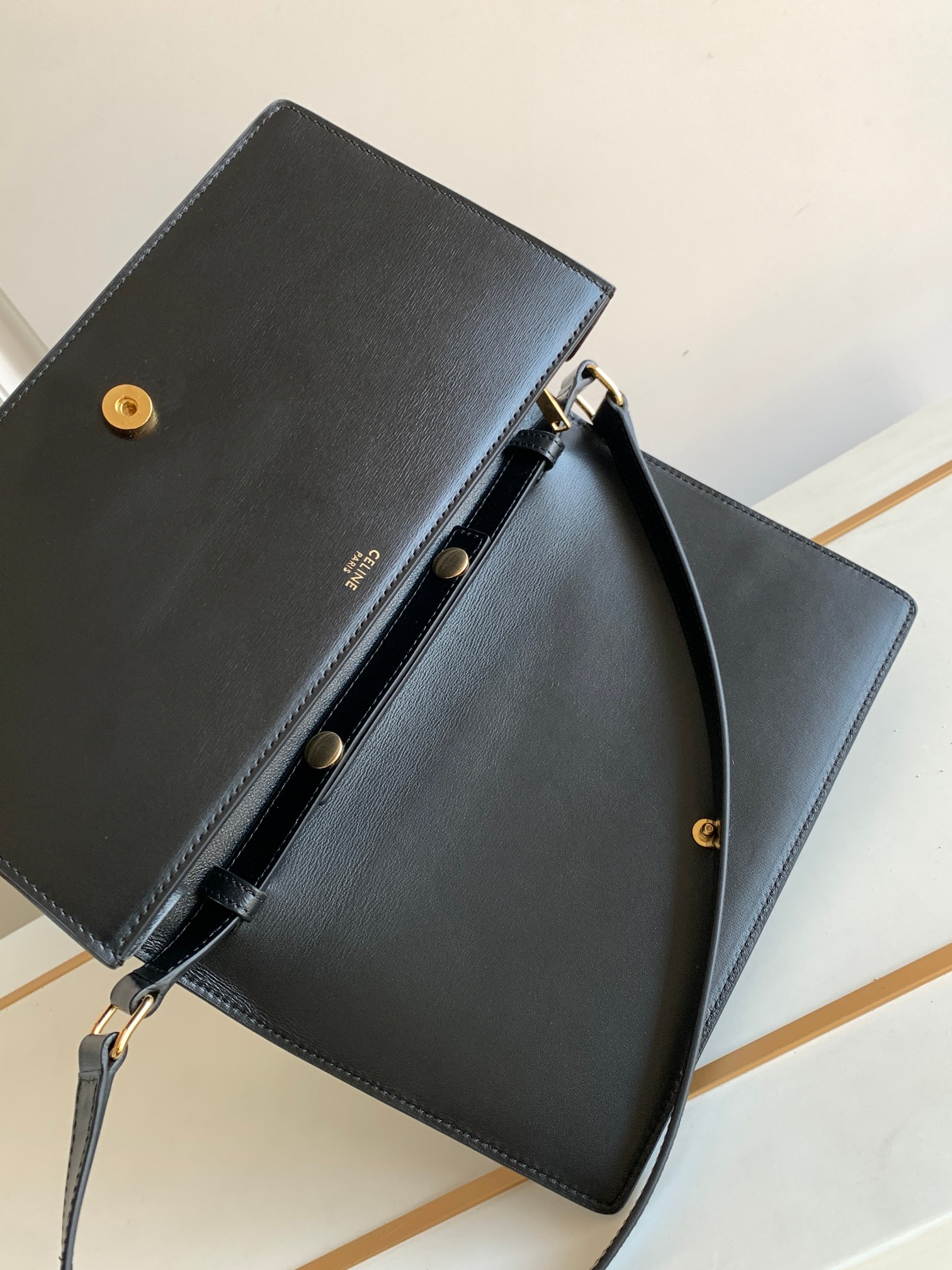 Ce**e trapeze triomphe bag