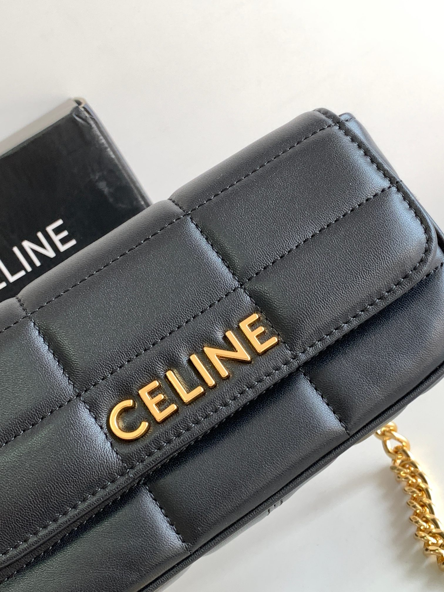 ce**e chain shoulder bag matelasse monoCh*0me ce**e in quilted goatskin