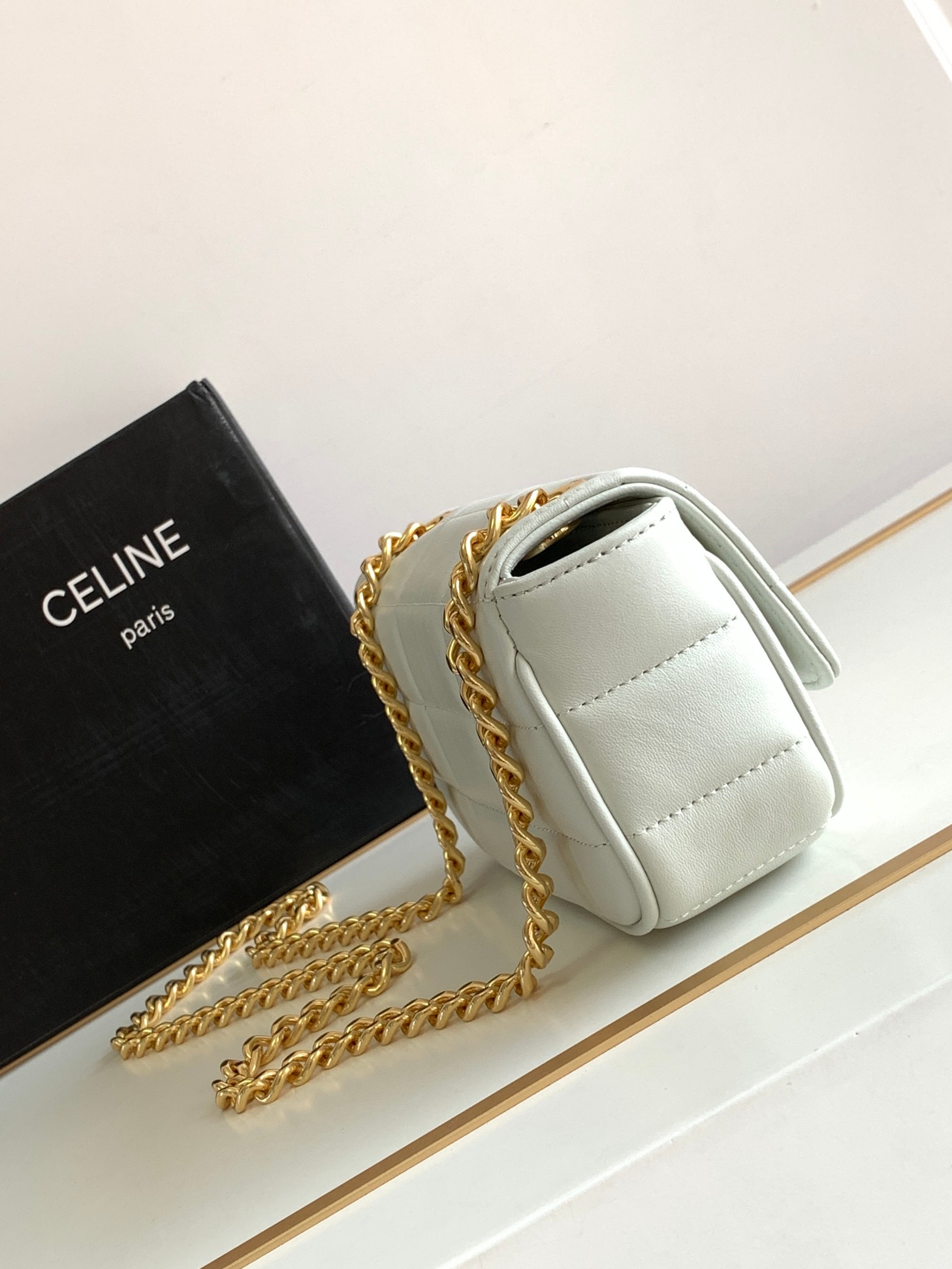 chain shoulder bag matelasse monoCh*0me ce**e in quilted goatskin
