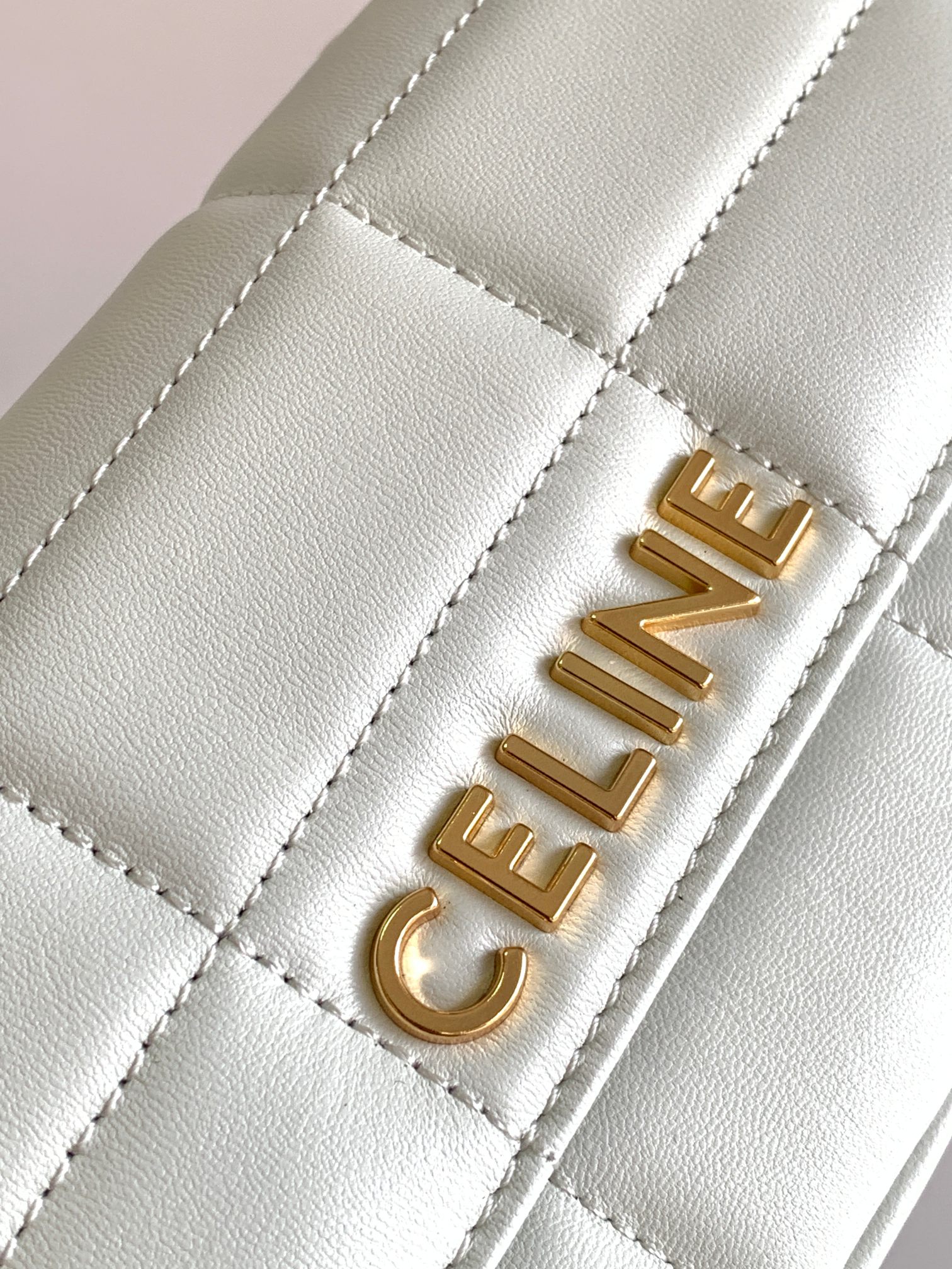 chain shoulder bag matelasse monoCh*0me ce**e in quilted goatskin
