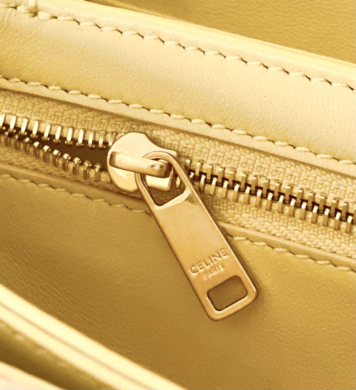 Ce**e teen triomphe bag
