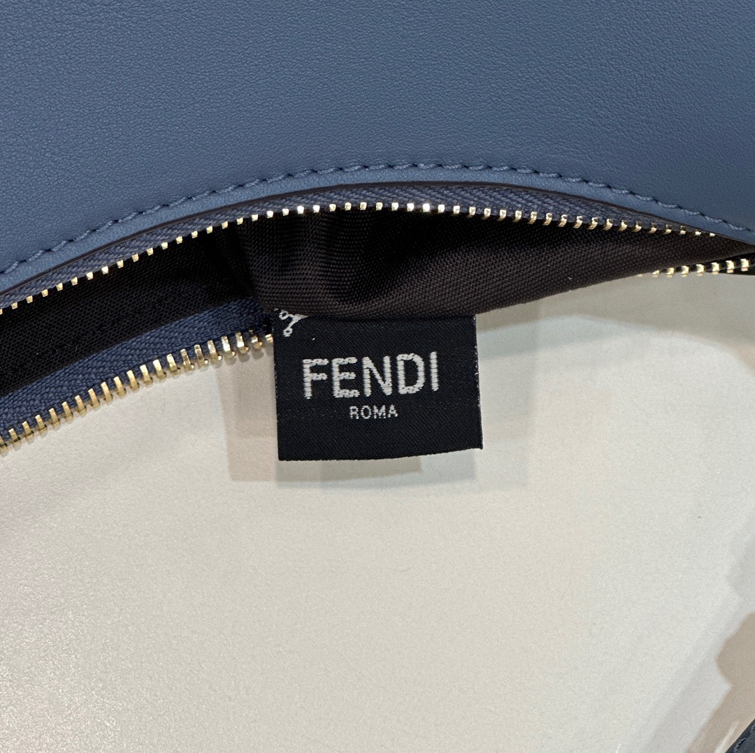 F**di F**digraphy small