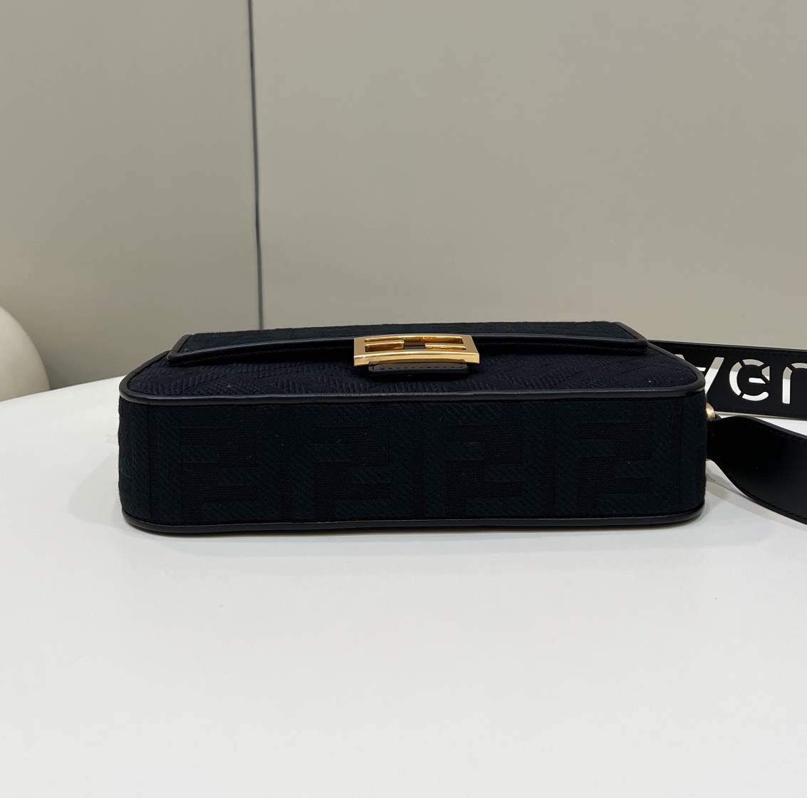 F**di baguette ff canvas bag