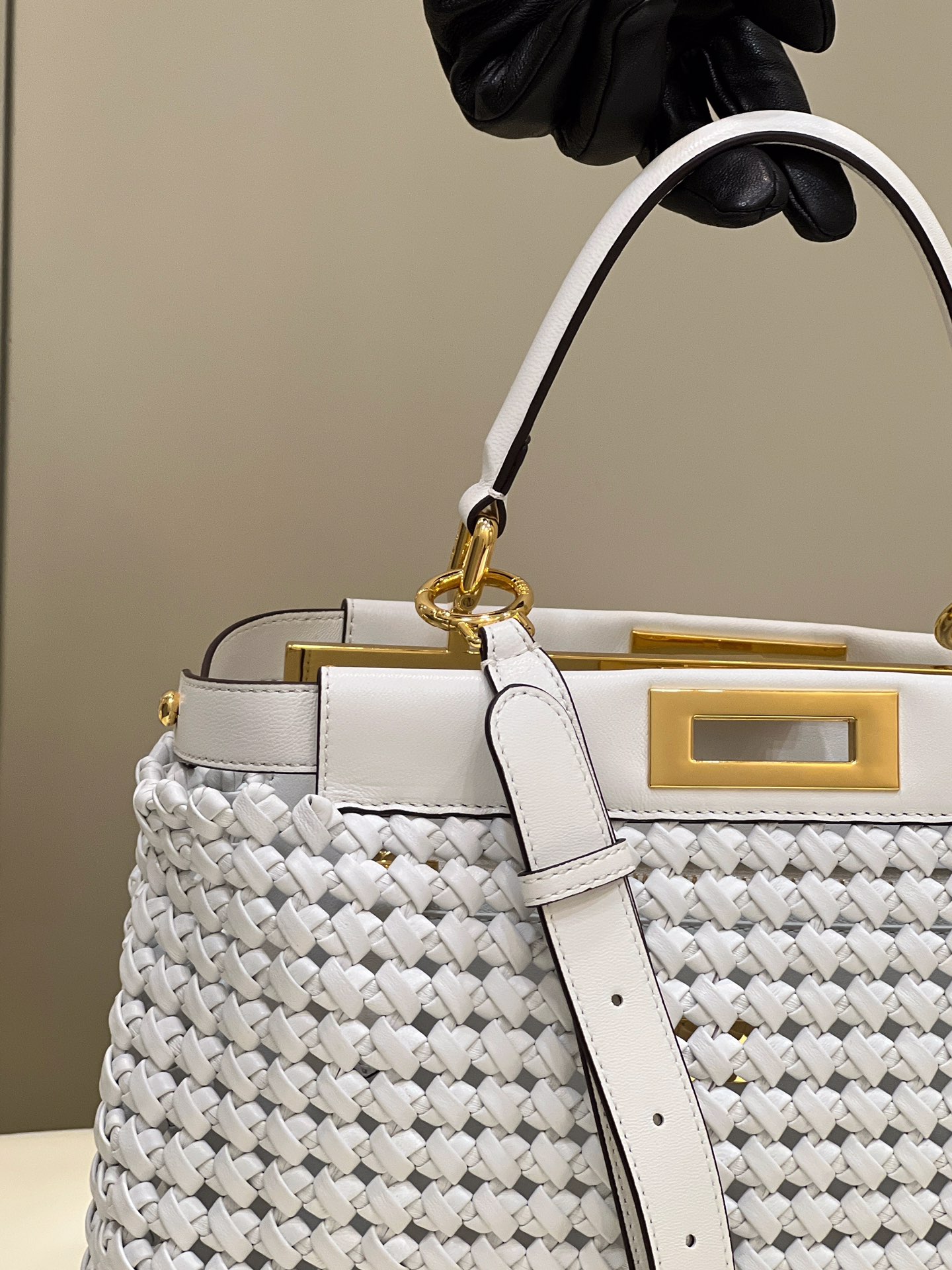 F**di peekaboo medium bag