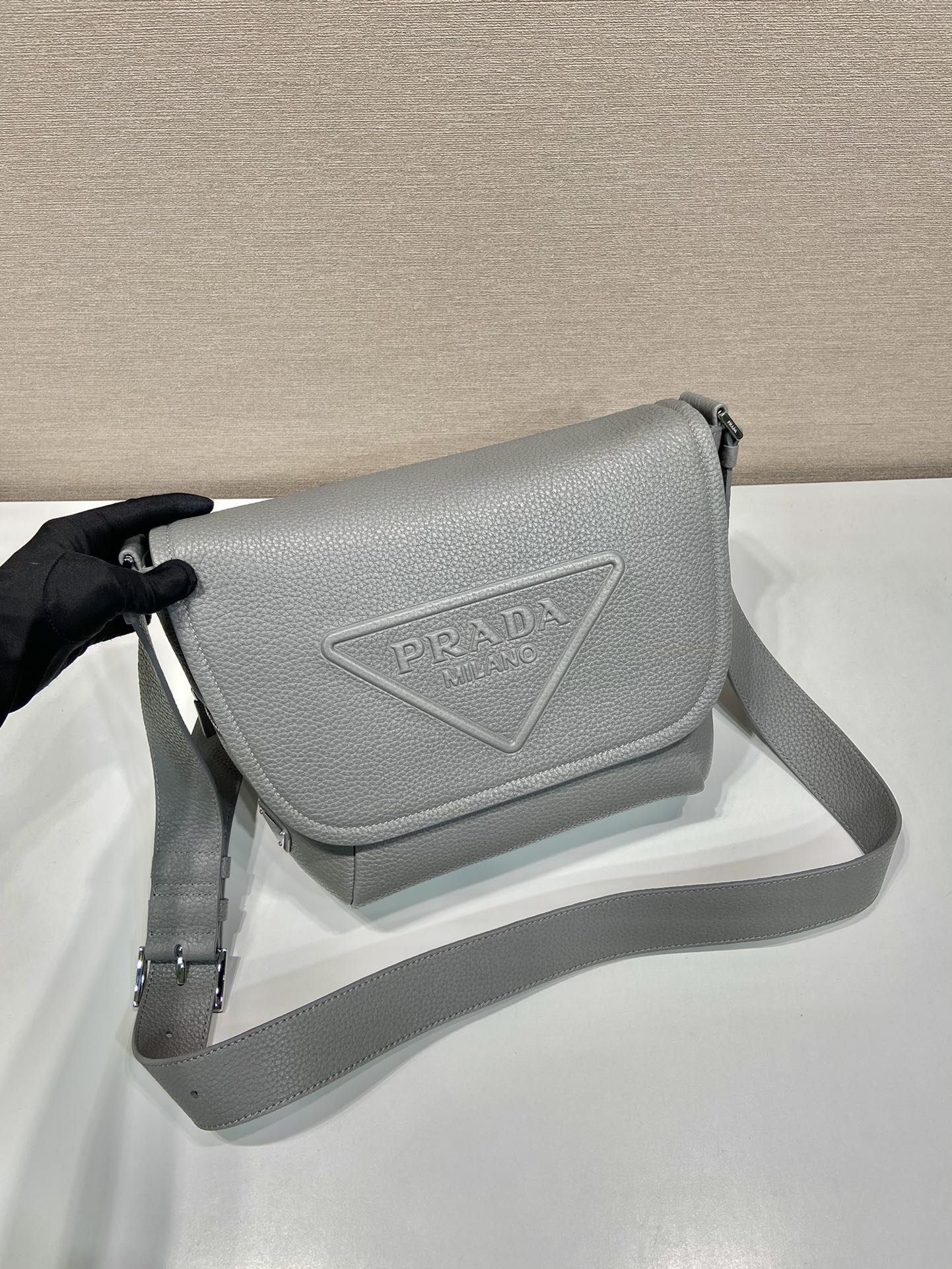 Pra*a leather bag with shoulder strap