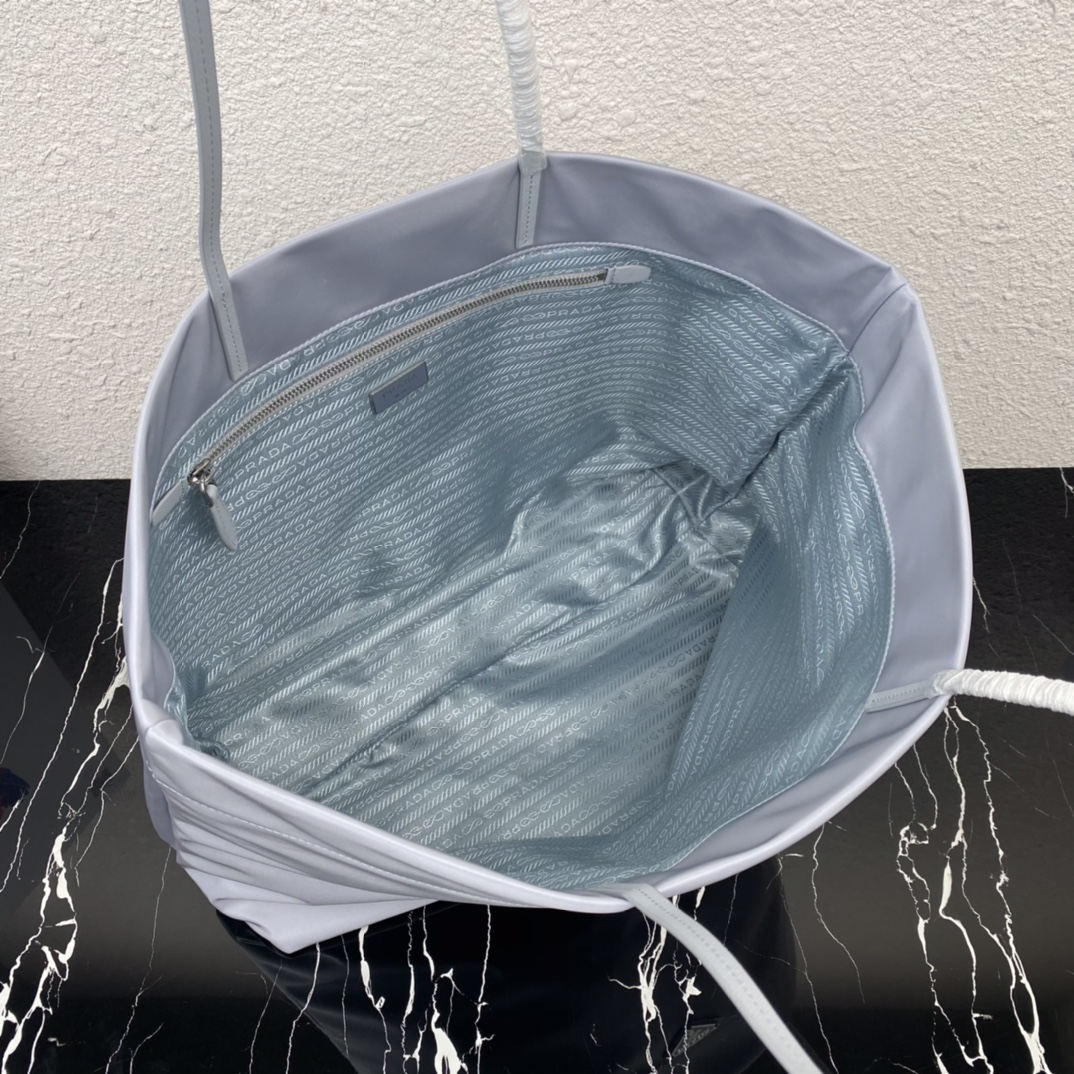 Pra*a re-nylon and saffiano leather tote bag