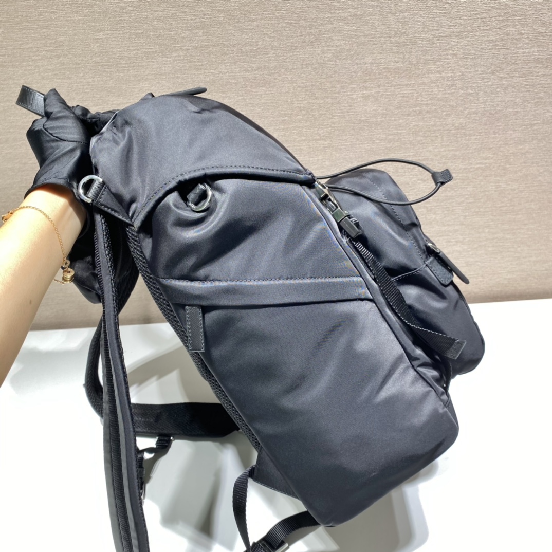 Pra*a backpack