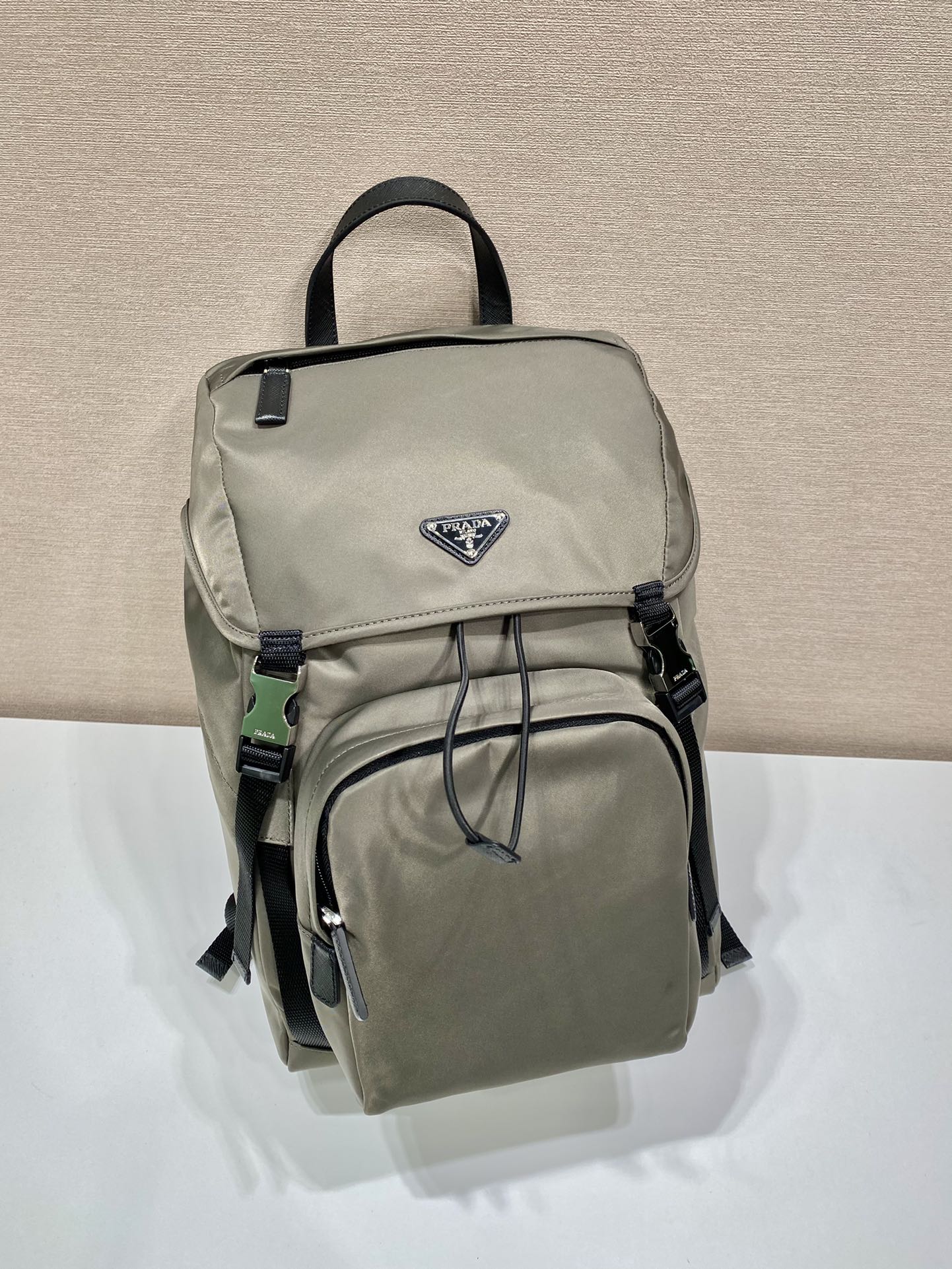 Pra*a backpack