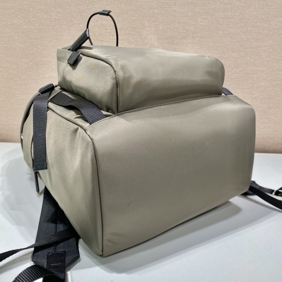 Pra*a backpack