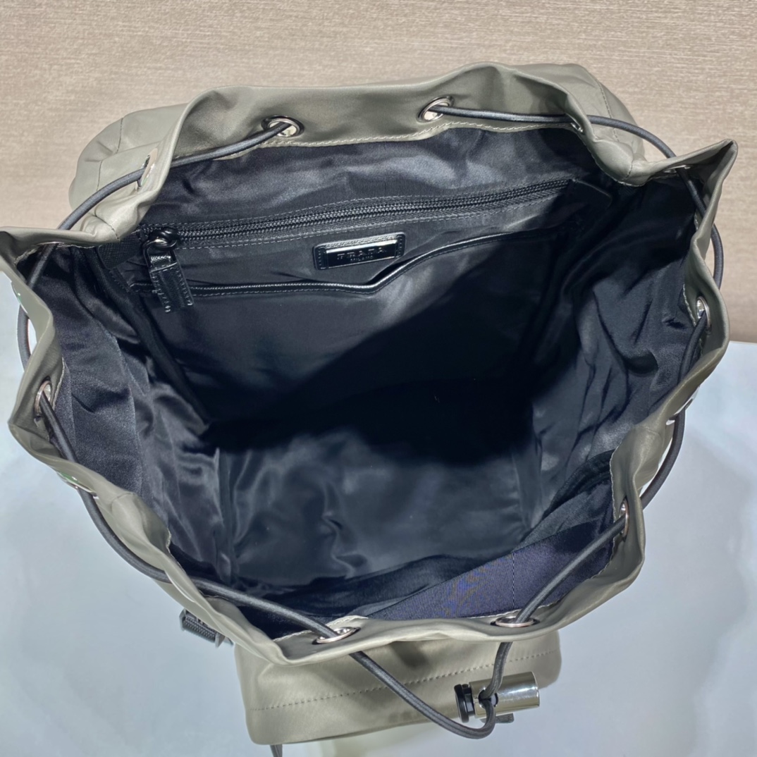 Pra*a backpack