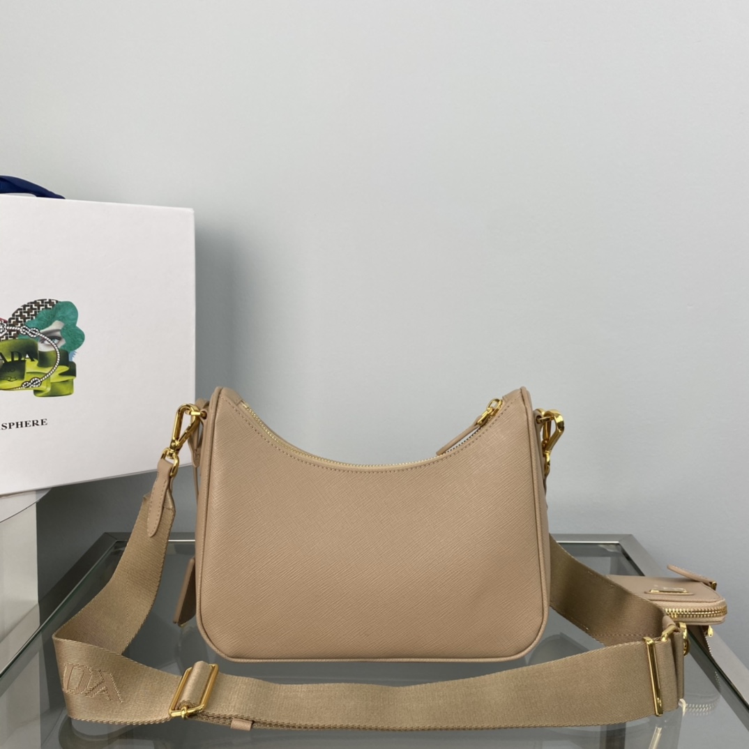 Pra*a re-edition 2005 saffiano leather bag