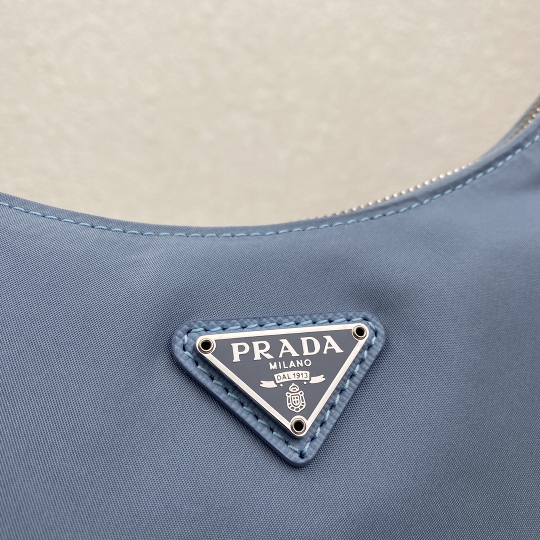 Pra*a re-edition 2005 re-nylon mini bag