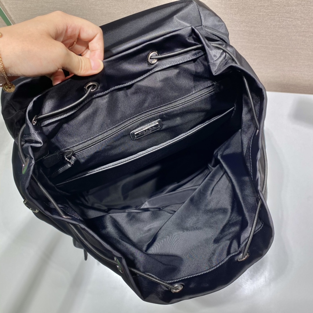 Pra*a backpack
