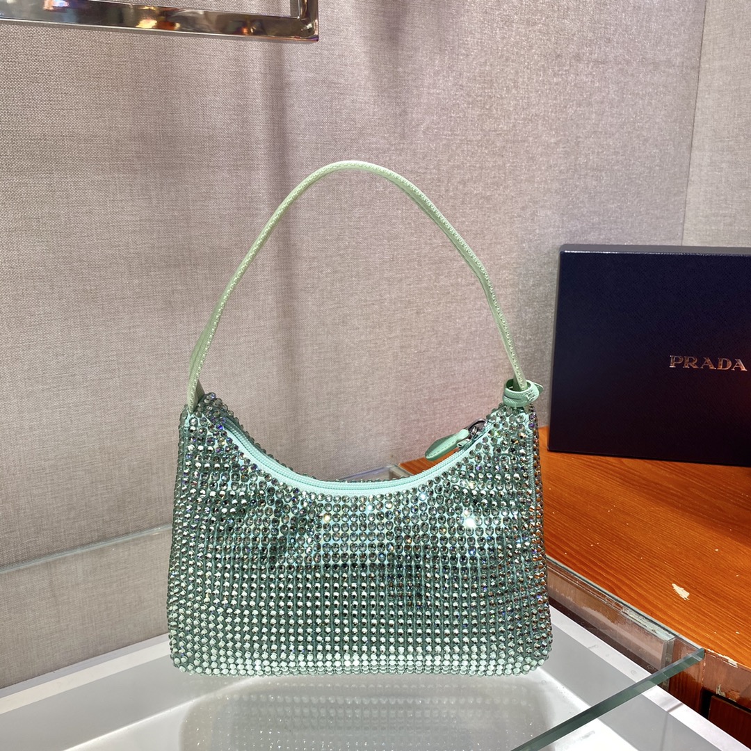 Pra*a hobo bag