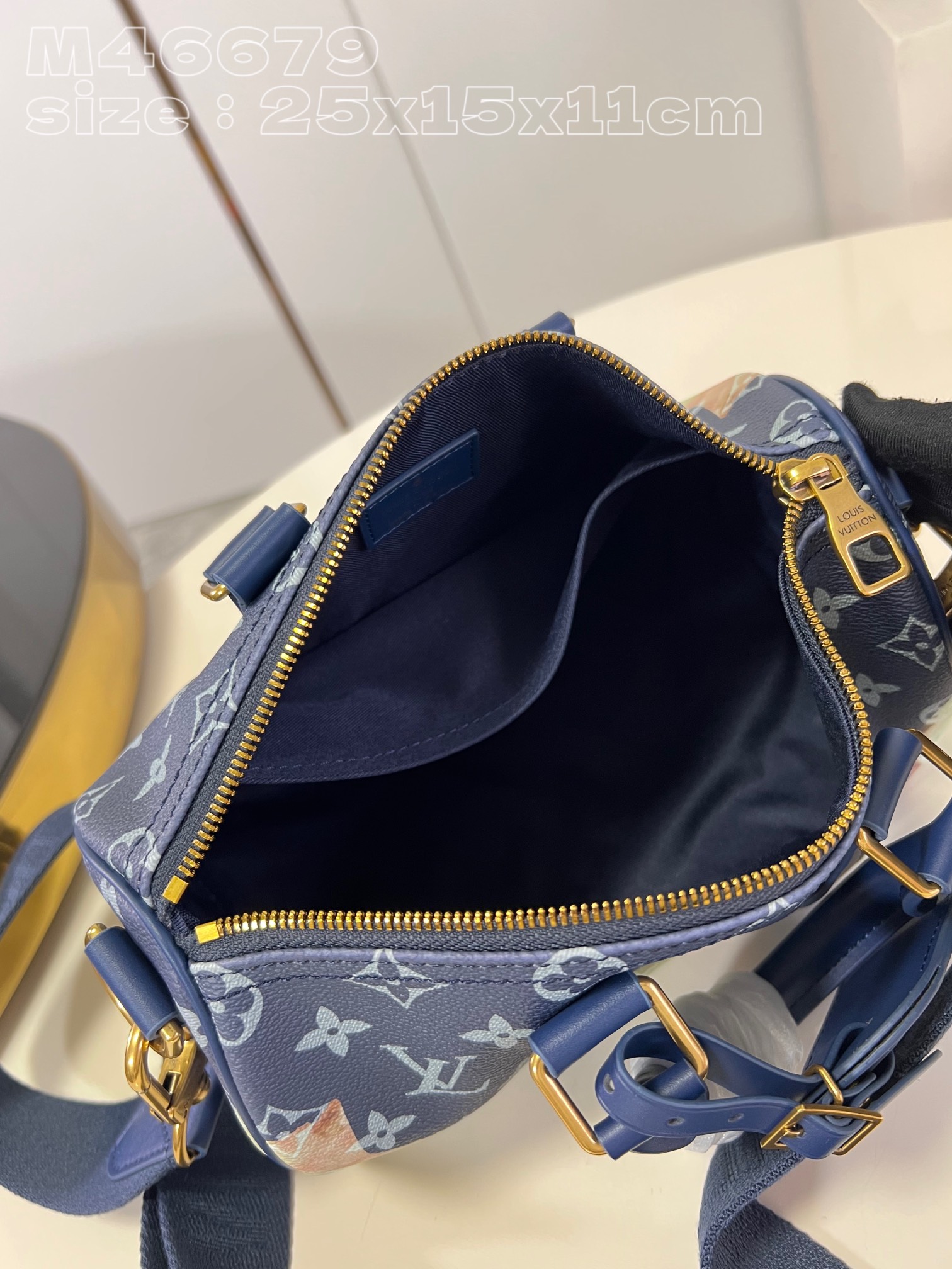 l**is V*t*n keepall bandoulière