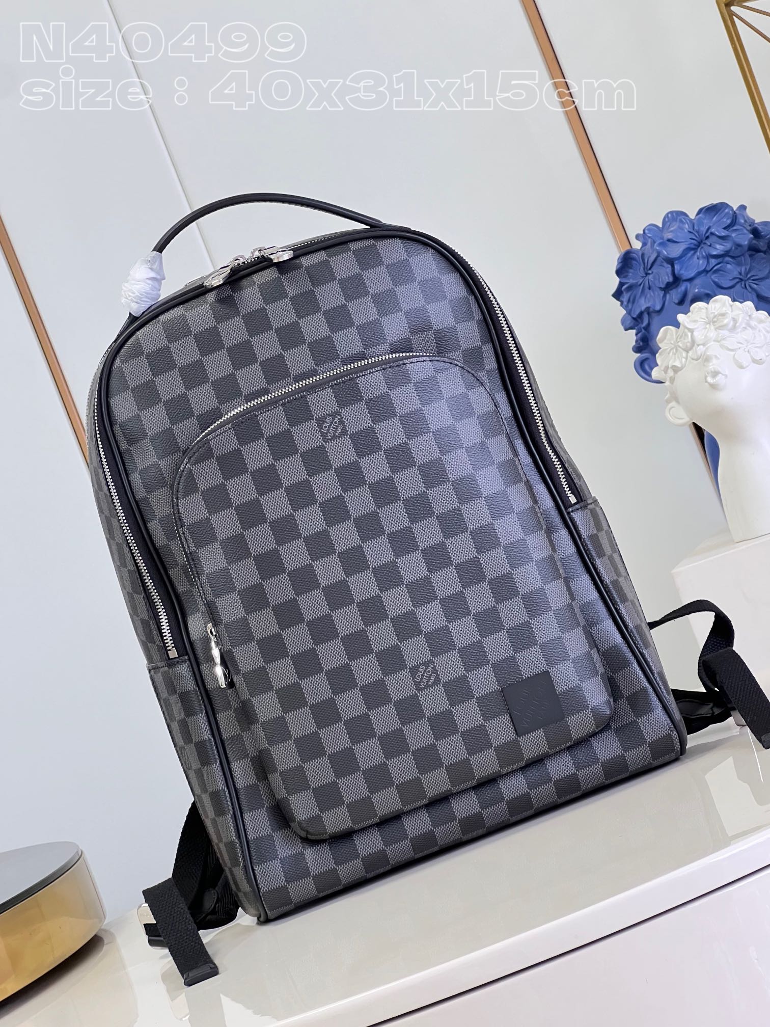 l**is V*t*n avenue backpack