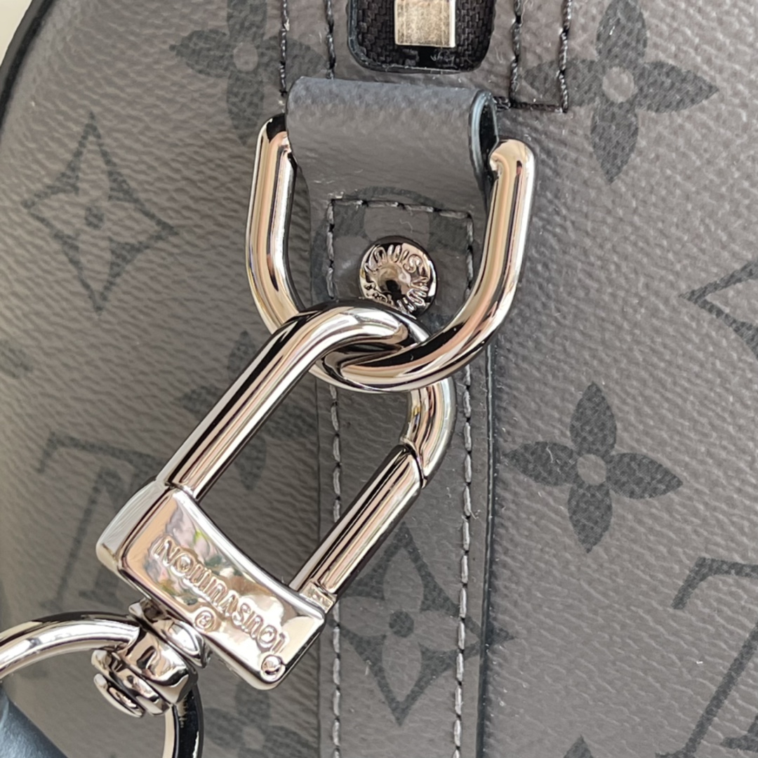 l**is V*t*n city keepall