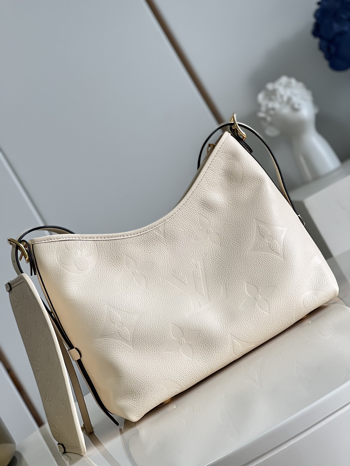 l**is V*t*n carryall pm bag