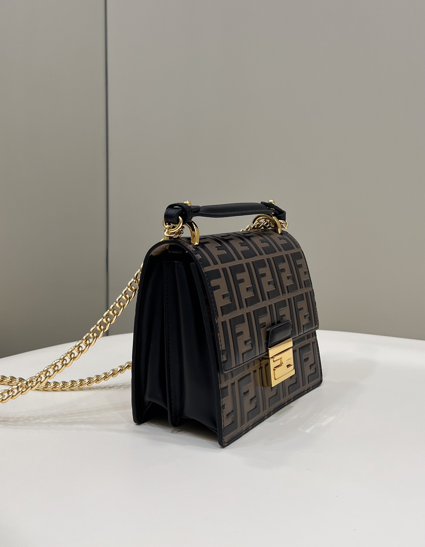 F**di kani bag