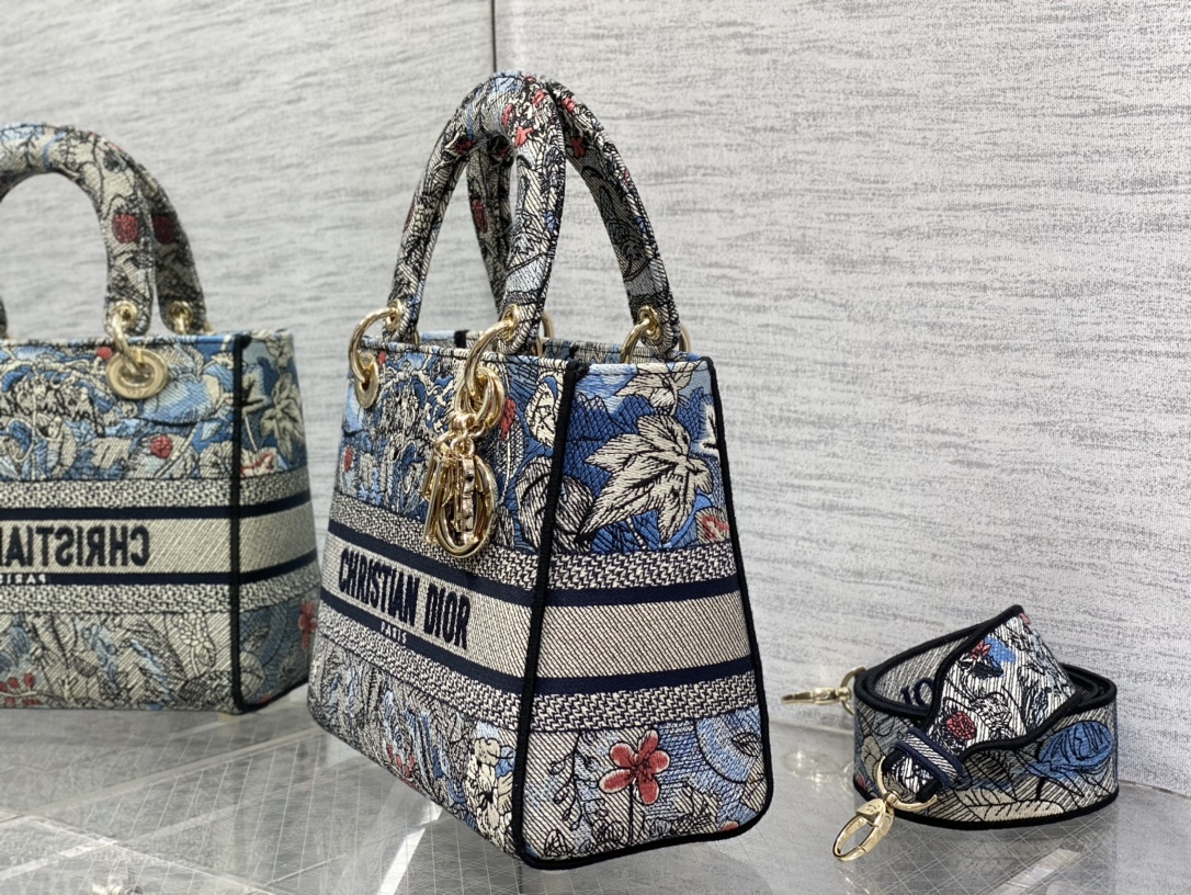 D*or medium lady d-lite bag