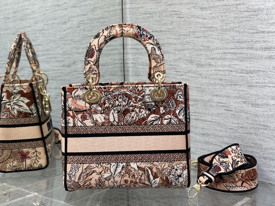 D*or medium lady d-lite bag