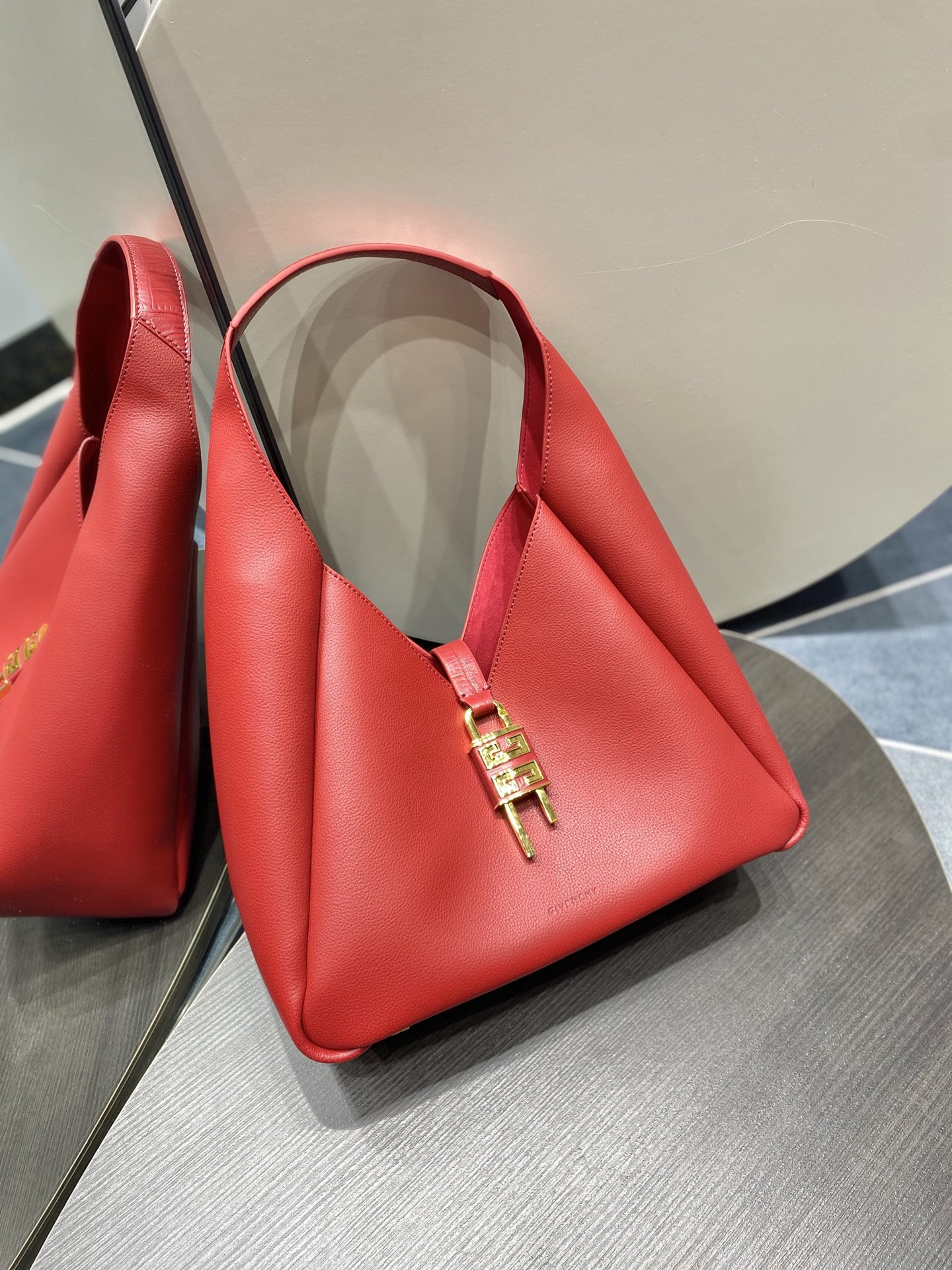 Givenchy G-Hobo Medium